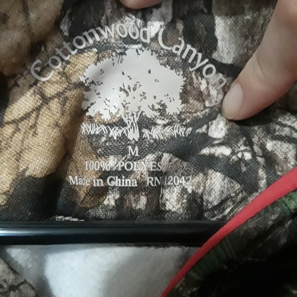 Camouflage sweater - Picture 2 of 2